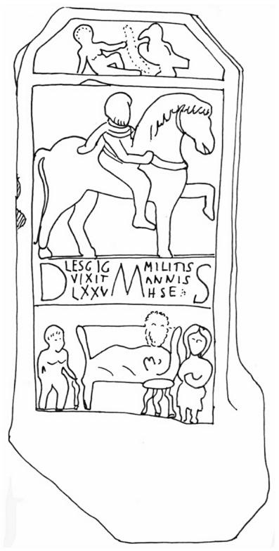 Description de l'image par IA : Stèle avec cavalier, lion, et scène familiale. Inscriptions latines.